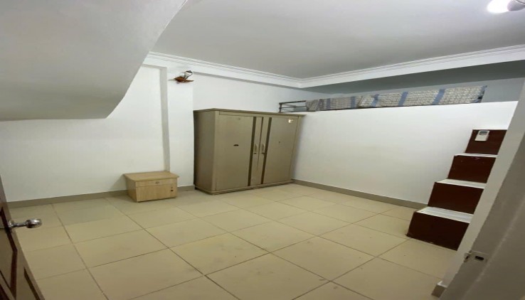 Cho thuê Ở NHÓM 6 NGƯỜI, Hộ GĐ, VP Công ty ngõ Minh Khai, DT 34m2- 3 tầng-Giá 8tr ctl